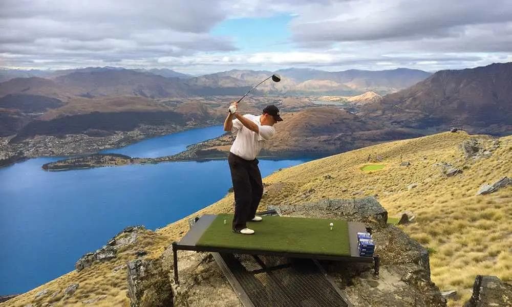 Over The Top golf Queenstown mountain peak